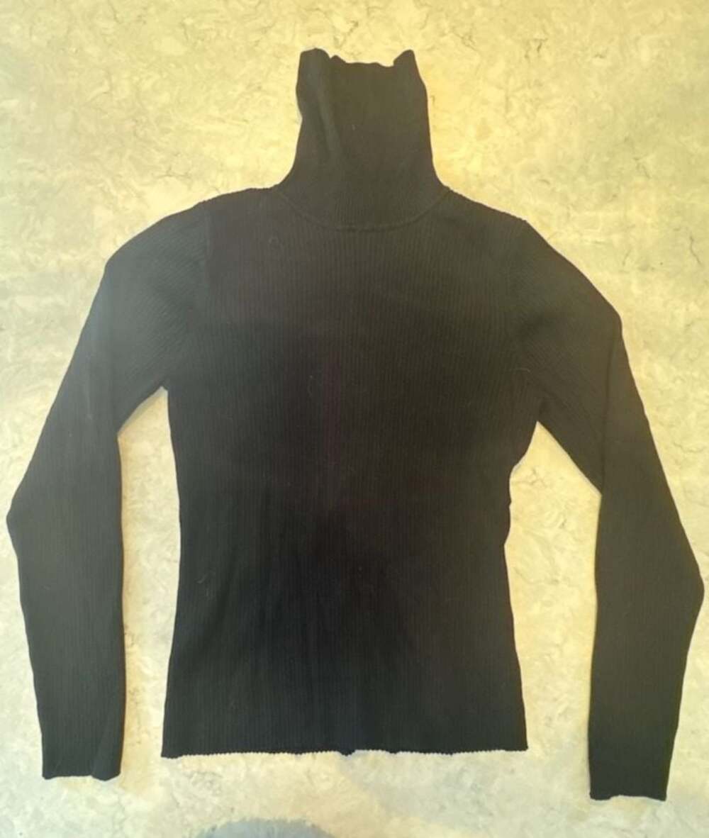 August Silk Women's Black Ribbed Turtleneck Long Sleeve Sweater, Size M